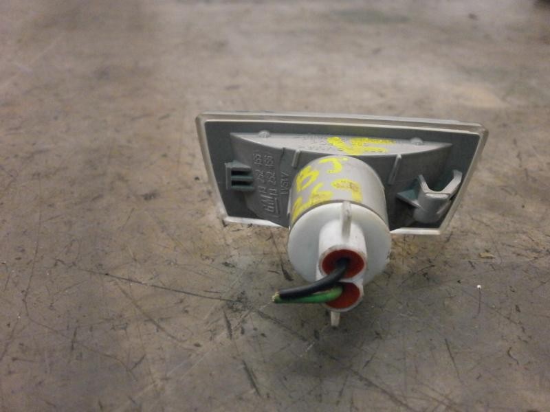 Recambio de piloto lateral derecho para opel corsa d enjoy referencia OEM IAM   