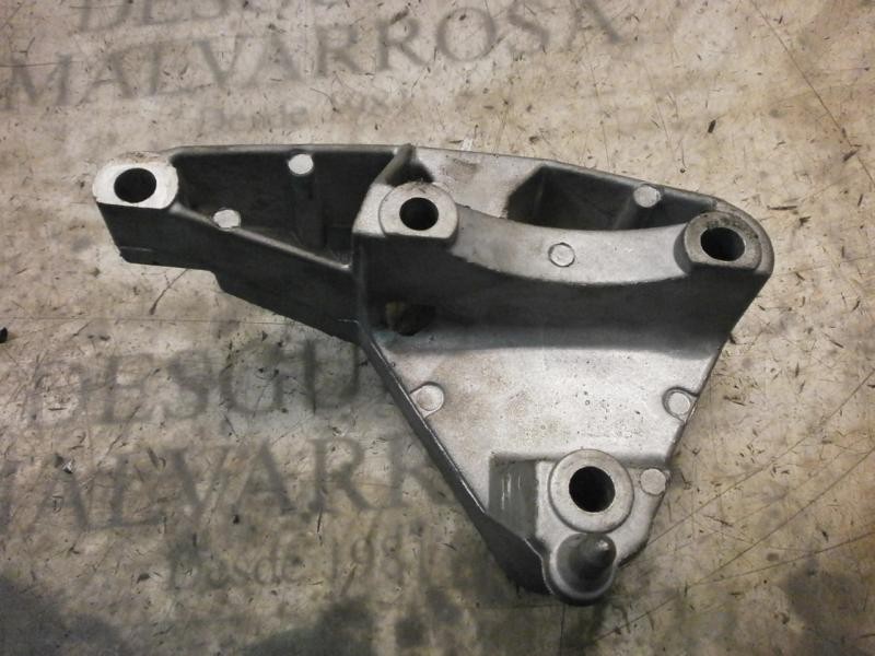 Recambio de soporte motor izquierdo para renault kangoo profesional referencia OEM IAM   