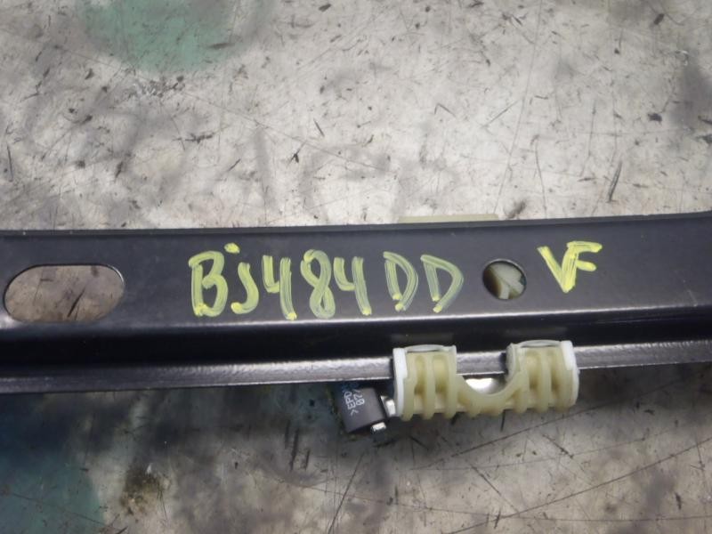 Recambio de elevalunas delantero derecho para volkswagen golf v berlina (1k1) highline referencia OEM IAM 1K4837462A  