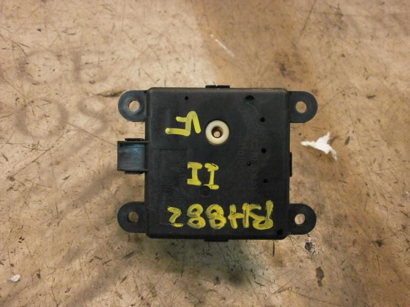 Recambio de motor apertura trampillas climatizador para nissan almera tino (v10m) visia referencia OEM IAM   