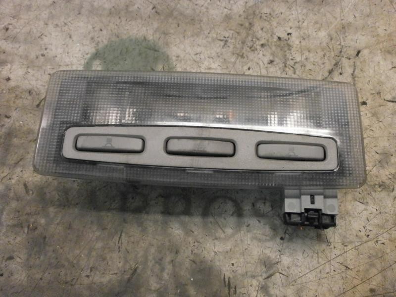 Recambio de piloto interior para nissan almera tino (v10m) visia referencia OEM IAM   