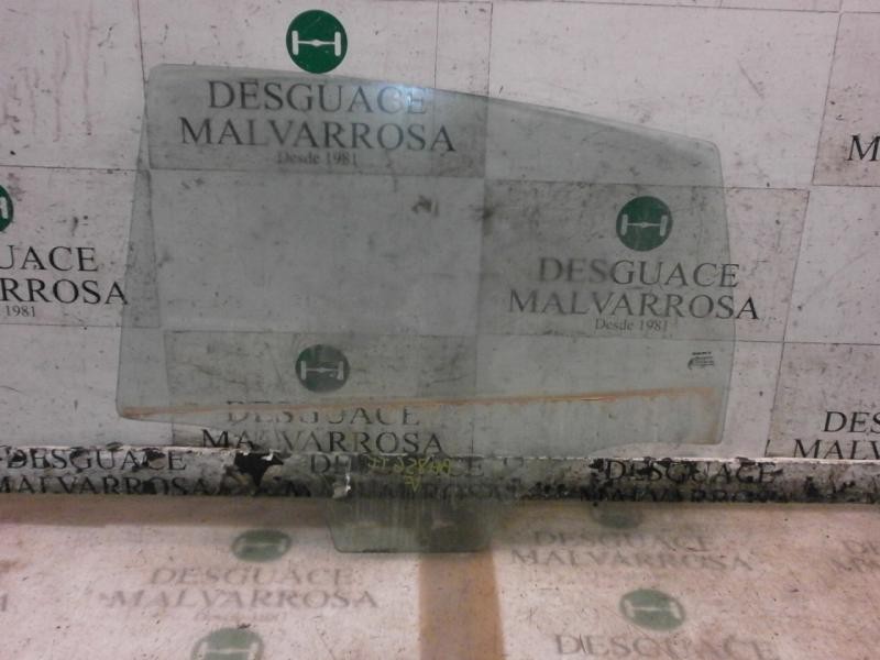 Recambio de cristal puerta trasero izquierdo para seat leon (1p1) sport referencia OEM IAM 1P0845205B  