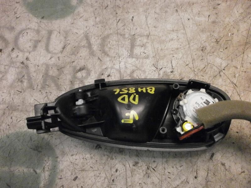 Recambio de maneta interior delantera derecha para seat leon (1p1) sport referencia OEM IAM 5P0837114B1UQ  