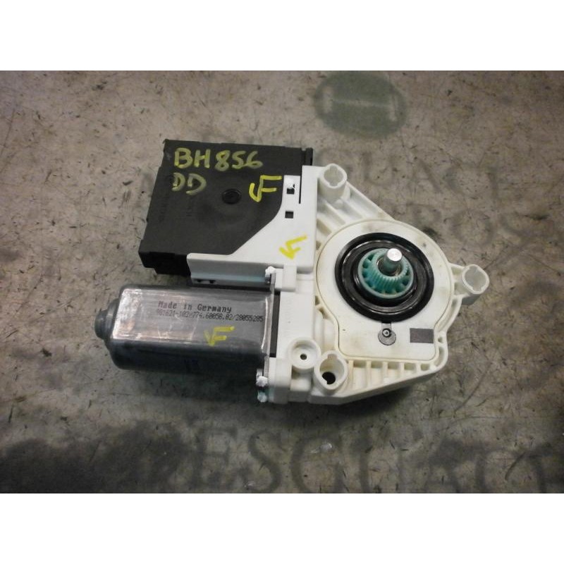 Recambio de motor elevalunas delantero derecho para seat leon (1p1) sport referencia OEM IAM 1T0959702C00D 1P0837402A 