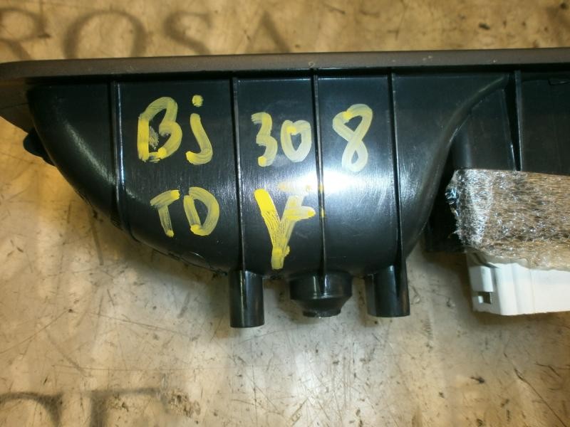 Recambio de mando elevalunas trasero derecho para renault scenic ii grand dynamique referencia OEM IAM   