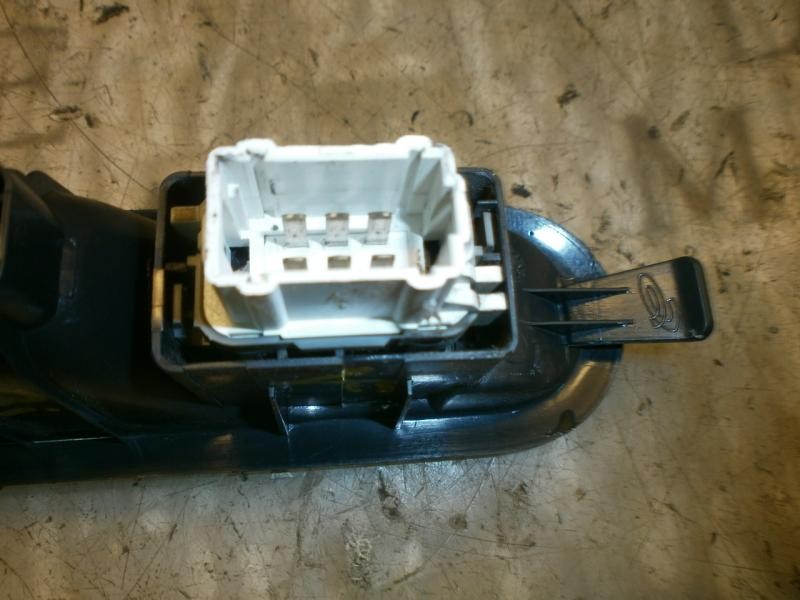 Recambio de mando elevalunas trasero izquierdo para renault scenic ii grand dynamique referencia OEM IAM   