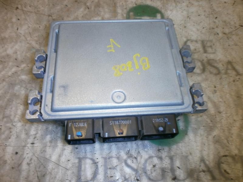 Recambio de centralita motor uce para renault scenic ii grand dynamique referencia OEM IAM   
