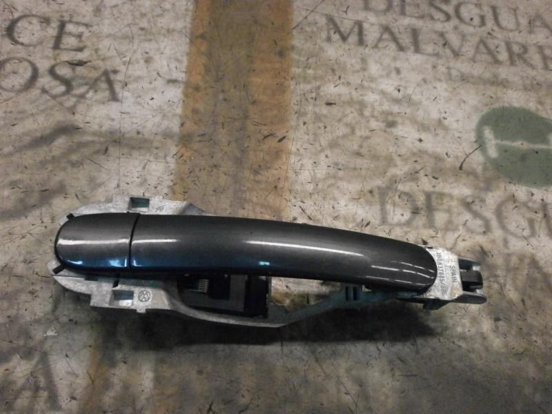 Recambio de maneta exterior delantera derecha para volkswagen polo (9n3) highline referencia OEM IAM 3B0837207GGRU  6Q0837886A