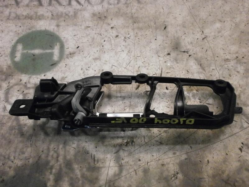 Recambio de maneta interior delantera derecha para volkswagen polo (9n3) highline referencia OEM IAM 6Q0837174G  