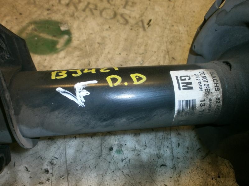 Recambio de amortiguador delantero derecho para opel vectra c berlina club referencia OEM IAM   