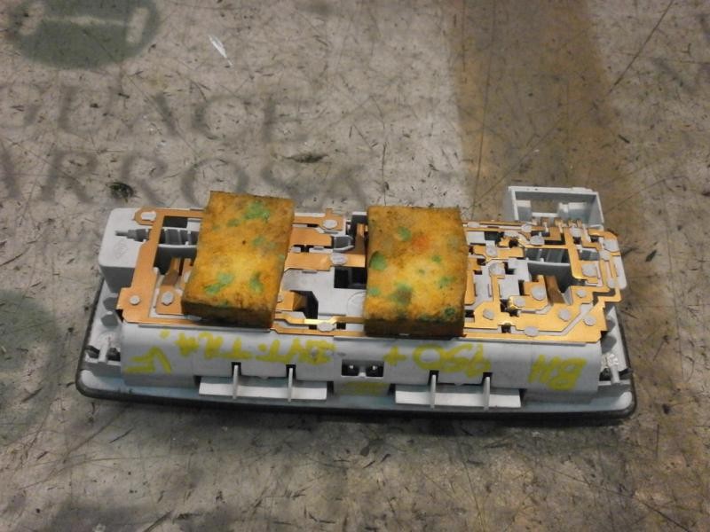 Recambio de piloto interior para renault laguna ii (bg0) privilege referencia OEM IAM   