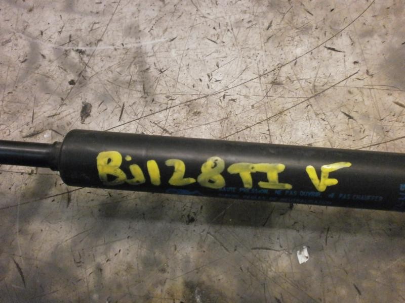 Recambio de amortiguadores maletero / porton para peugeot 407 confort referencia OEM IAM 8731K4  