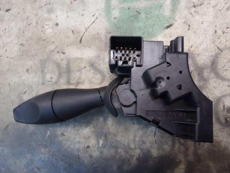Recambio de mando intermitentes para ford fiesta berlina 1.8 diesel cat referencia OEM IAM   