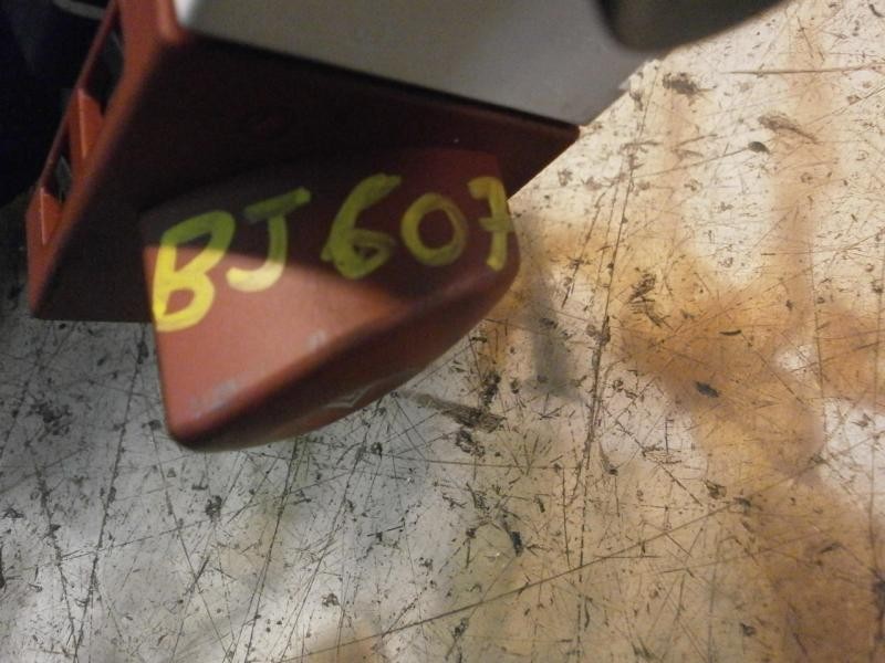 Recambio de warning para renault megane ii berlina 5p confort authentique referencia OEM IAM   