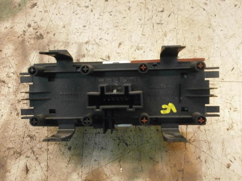 Recambio de warning para renault megane ii berlina 5p confort authentique referencia OEM IAM   