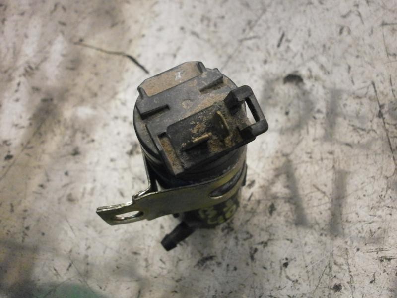 Recambio de bomba limpia para kia carnival td ls travel referencia OEM IAM 0K62067483A  