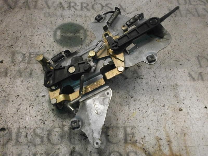 Recambio de maneta interior lateral derecha para kia carnival td ls travel referencia OEM IAM 0K55272380B  