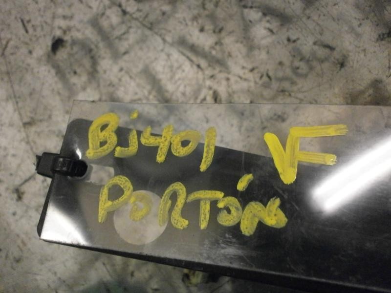 Recambio de maneta porton para kia carnival td ls travel referencia OEM IAM 0K55262410A  