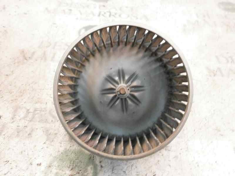 Recambio de motor calefaccion para kia carnival td ls travel referencia OEM IAM 0K55261C07  