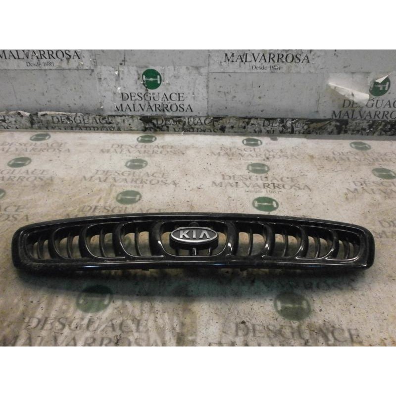 Recambio de rejilla para kia carnival td ls travel referencia OEM IAM 0K55A50710BXX  