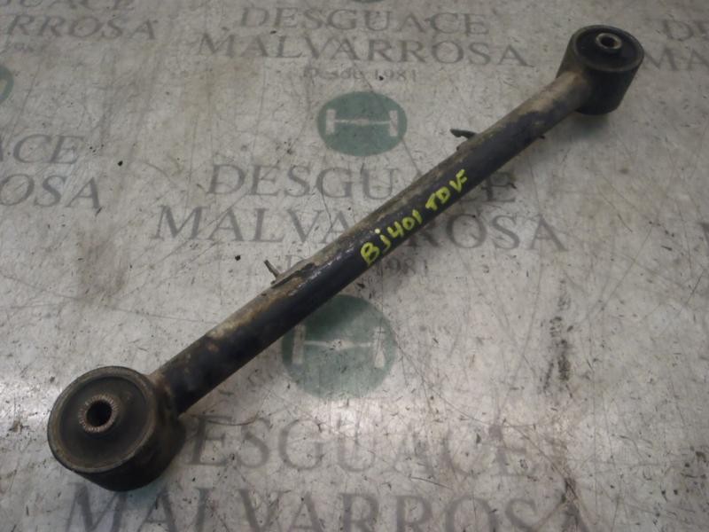 Recambio de tirante trasero derecho para kia carnival td ls travel referencia OEM IAM 0K55328200A  