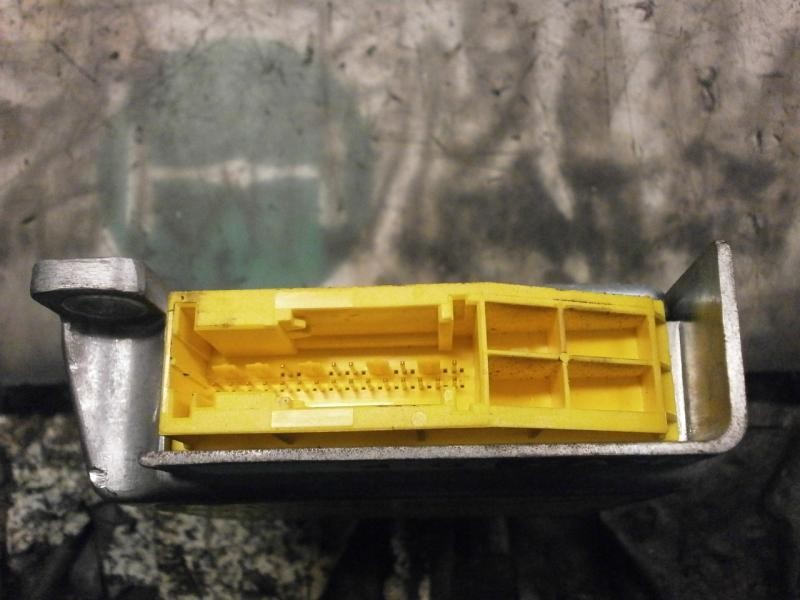 Recambio de centralita airbag para kia carnival td ls travel referencia OEM IAM 0K553677F0A 0K553677F0A 