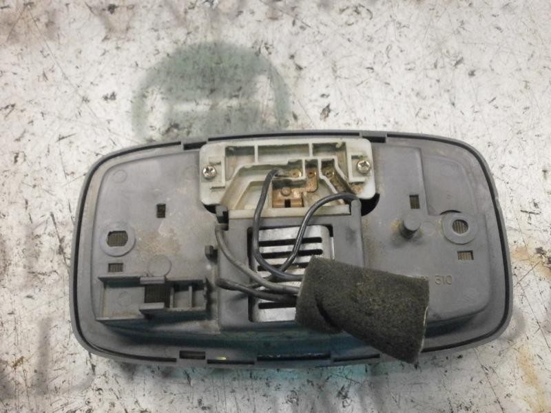 Recambio de piloto interior para kia carnival td ls travel referencia OEM IAM 0K55451310B71  