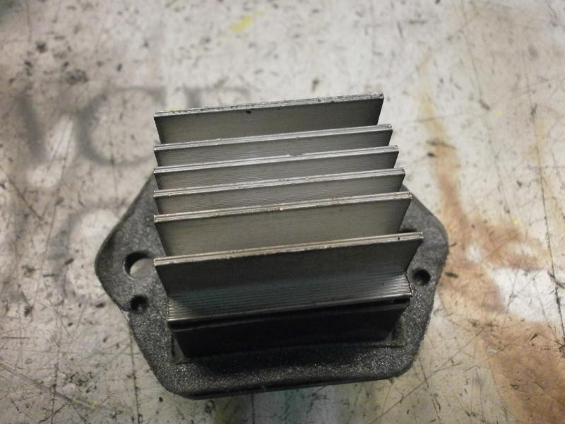 Recambio de resistencia calefaccion para kia carnival td ls travel referencia OEM IAM 0K55261R08  