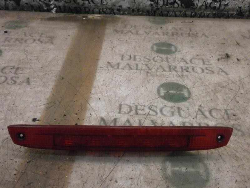 Recambio de piloto trasero central para ford focus berlina (cap) 2.0 tdci cat referencia OEM IAM   