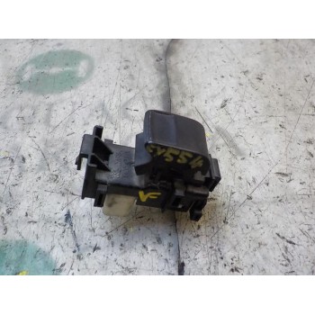 MANDO ELEVALUNAS DELANTERO DERECHO 848100D030 