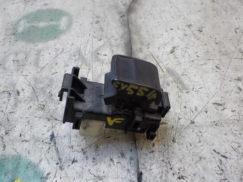 Recambio de mando elevalunas delantero derecho para toyota auris 2.0 d-4d cat referencia OEM IAM 848100D030  