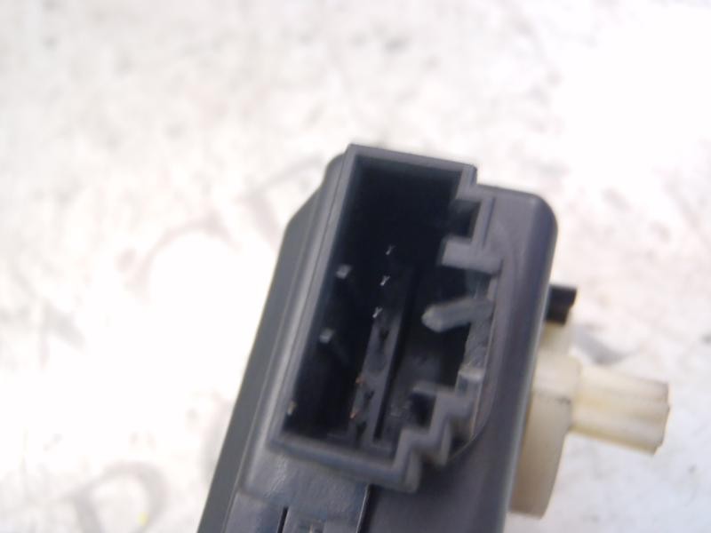 Recambio de motor apertura trampillas climatizador para opel zafira b enjoy referencia OEM IAM   