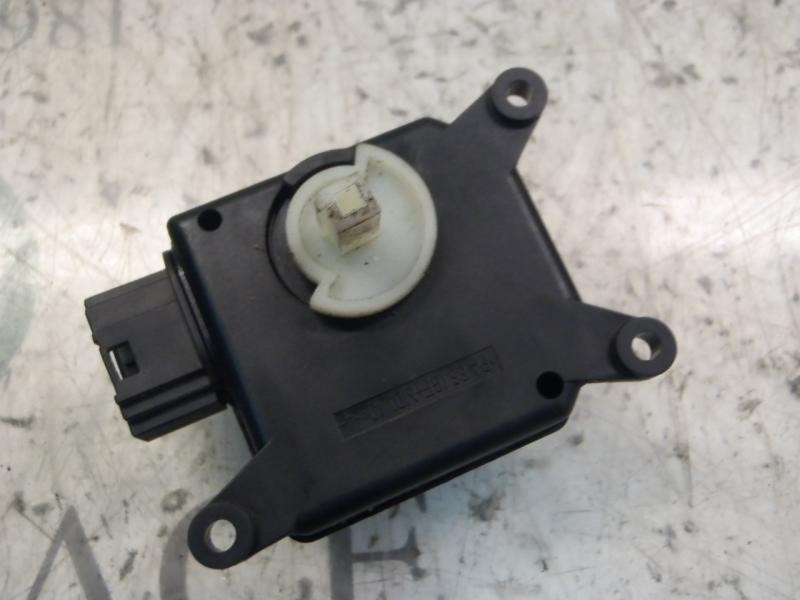 Recambio de motor apertura trampillas climatizador para opel zafira b enjoy referencia OEM IAM   