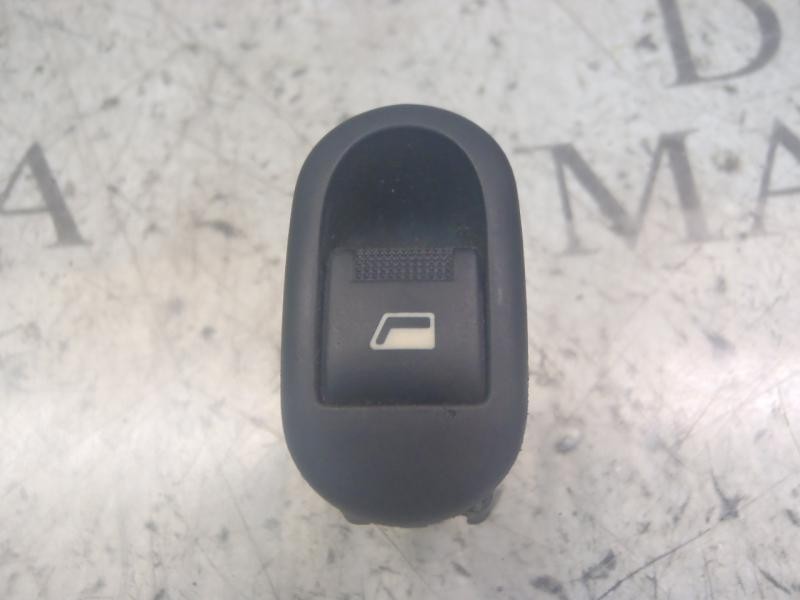 Recambio de mando elevalunas delantero derecho para citroën c2 cool referencia OEM IAM   