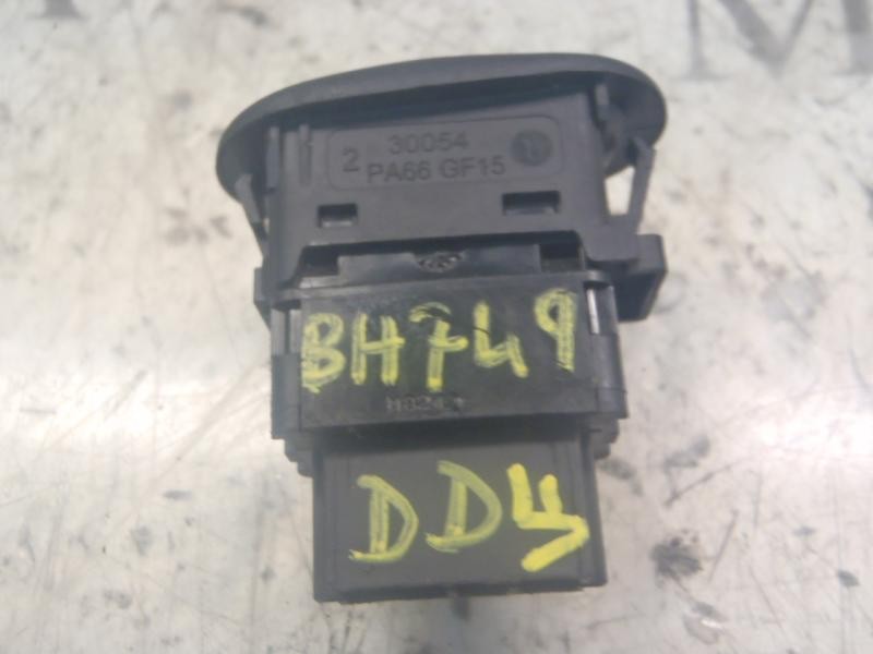 Recambio de mando elevalunas delantero derecho para citroën c2 cool referencia OEM IAM   