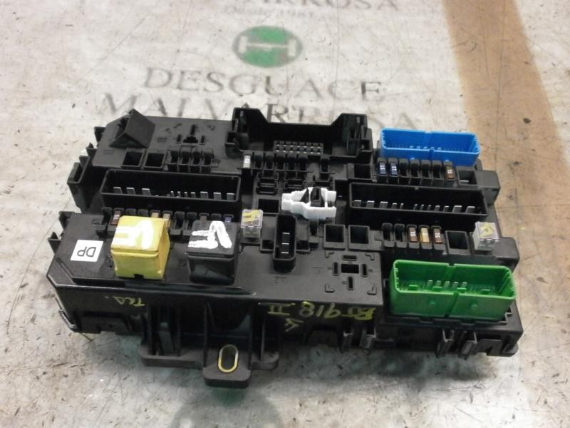 Recambio de caja reles / fusibles para opel astra gtc enjoy referencia OEM IAM   