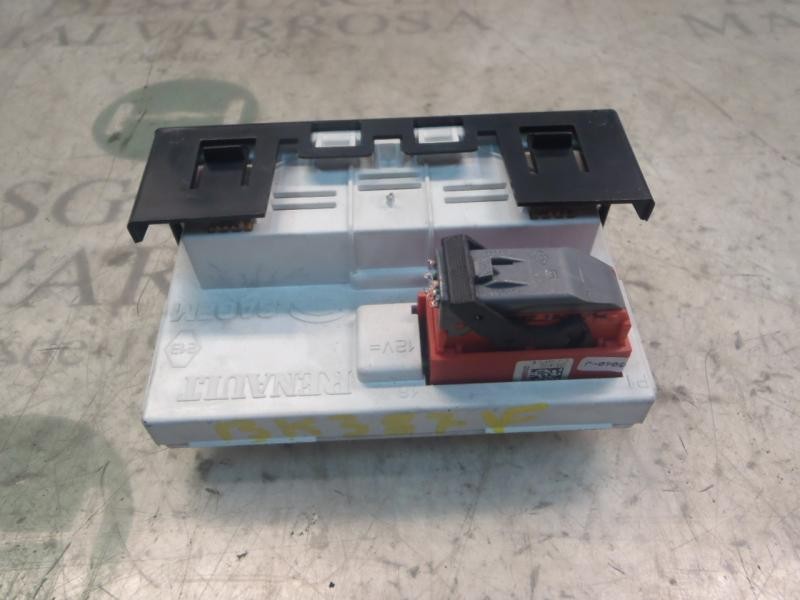 Recambio de mando multifuncion para renault megane ii classic berlina dynamique referencia OEM IAM   