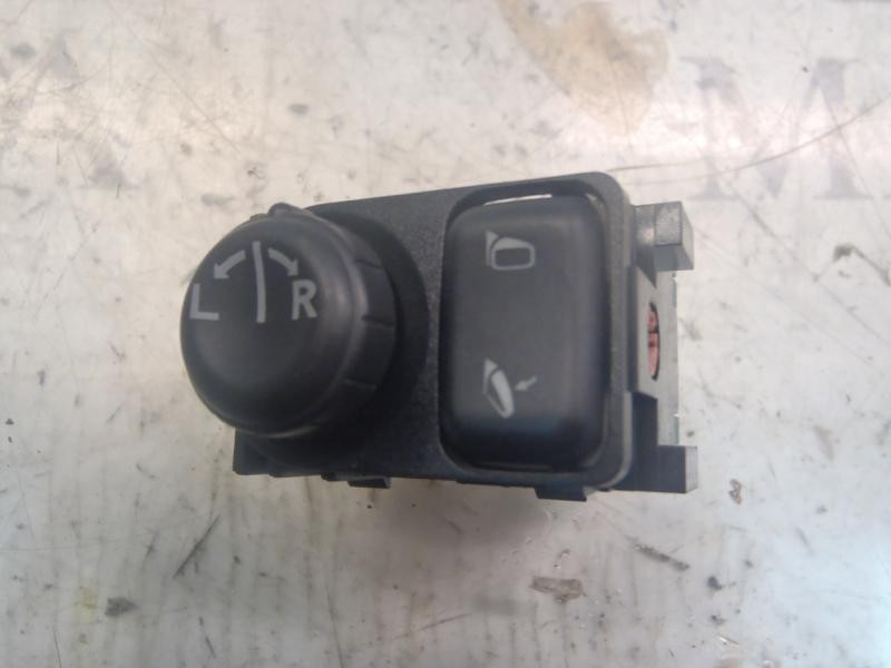 Recambio de mando retrovisor para nissan qashqai (j10) acenta 4x4 referencia OEM IAM   