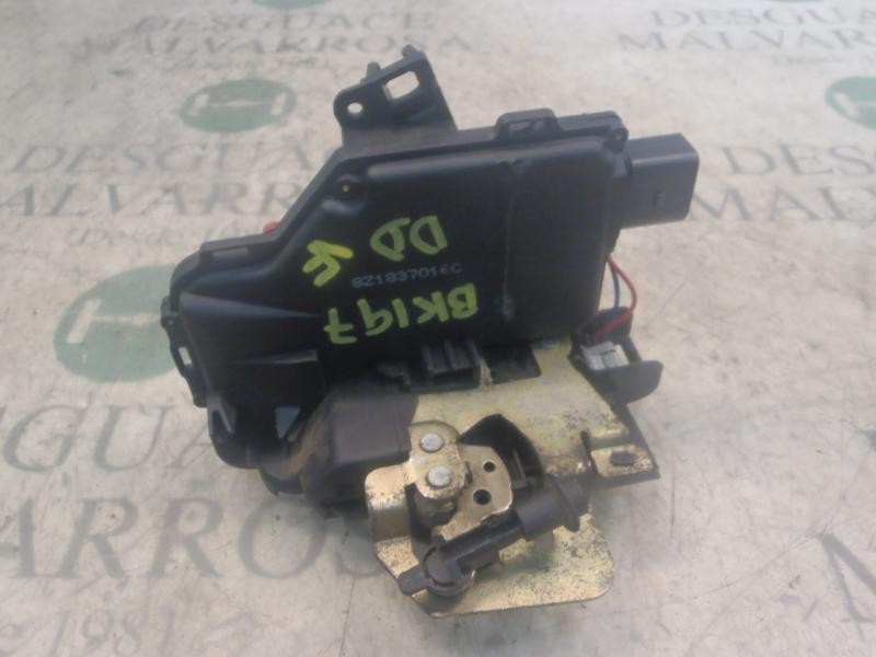 Recambio de cerradura puerta delantera derecha para audi a2 (8z) 1.4 referencia OEM IAM 8Z1837016E  