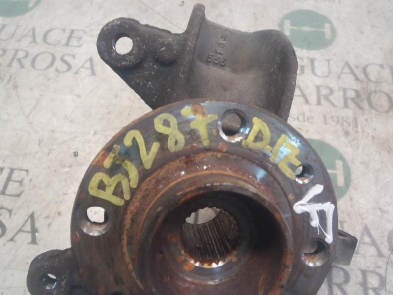 Recambio de mangueta delantera izquierda para renault megane ii familiar authentique confort referencia OEM IAM   