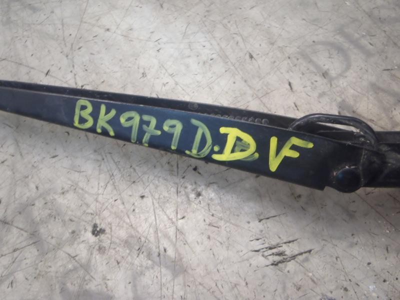 Recambio de brazo limpia delantero derecho para renault megane ii berlina 5p privilege referencia OEM IAM   