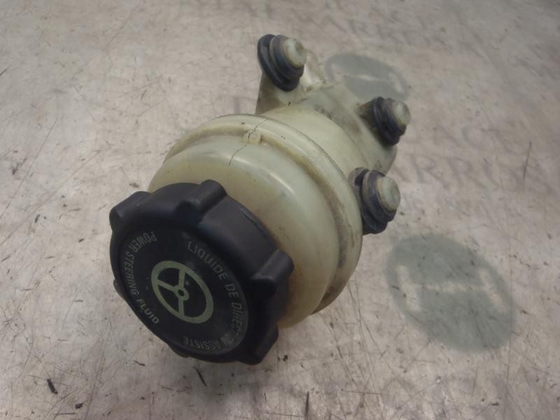 Recambio de deposito servo para ford focus berlina (cak) ambiente referencia OEM IAM   