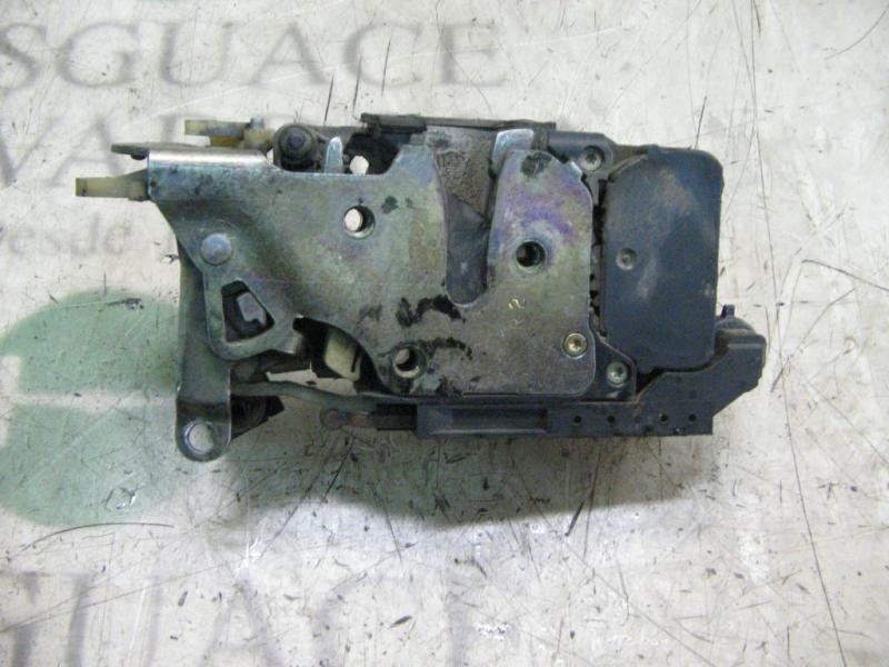 Recambio de cerradura puerta delantera derecha para fiat bravo (182) td 100 sx referencia OEM IAM   