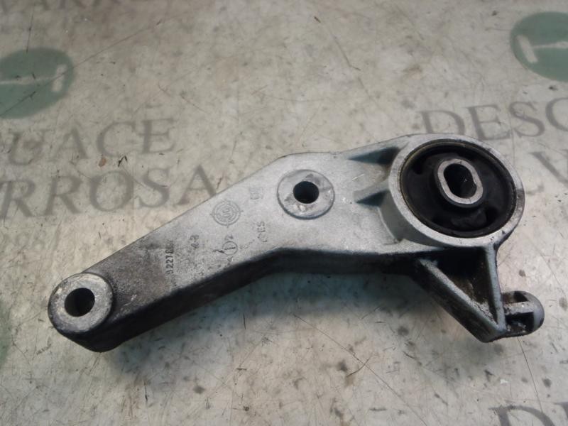 Recambio de soporte cambio para opel tigra twin top sport referencia OEM IAM   