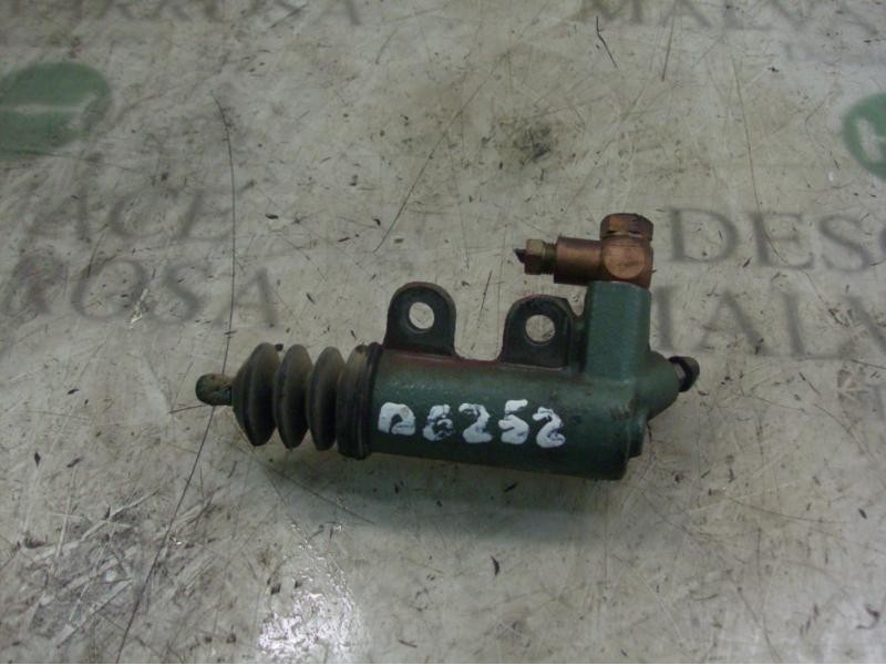 Recambio de bombin embrague para toyota yaris (ncp1/nlp1/scp1) 1.3 linea luna referencia OEM IAM 3147052010  