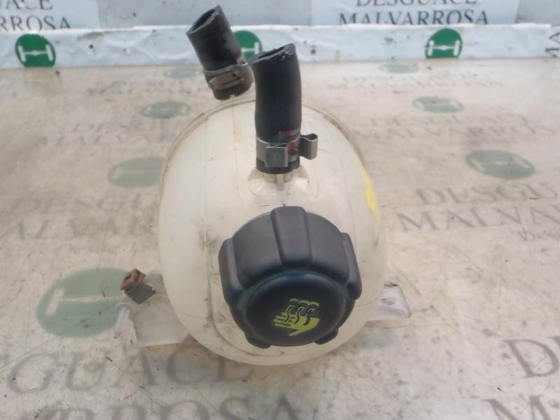 Recambio de deposito expansion para dacia logan ambiance referencia OEM IAM 7701470460  