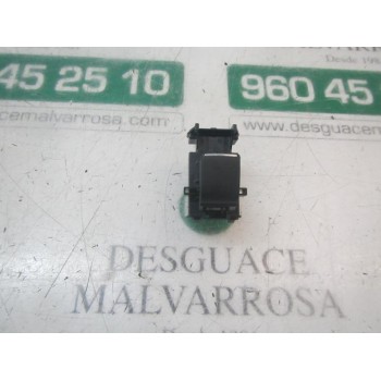 MANDO ELEVALUNAS DELANTERO DERECHO 8481012110 
