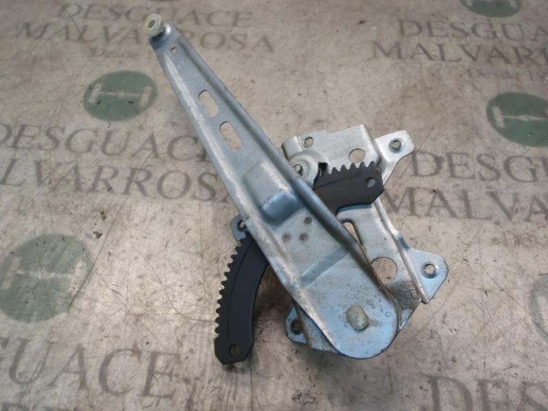 Recambio de elevalunas trasero izquierdo para hyundai getz (tb) 1.1 básico referencia OEM IAM 834011C000  