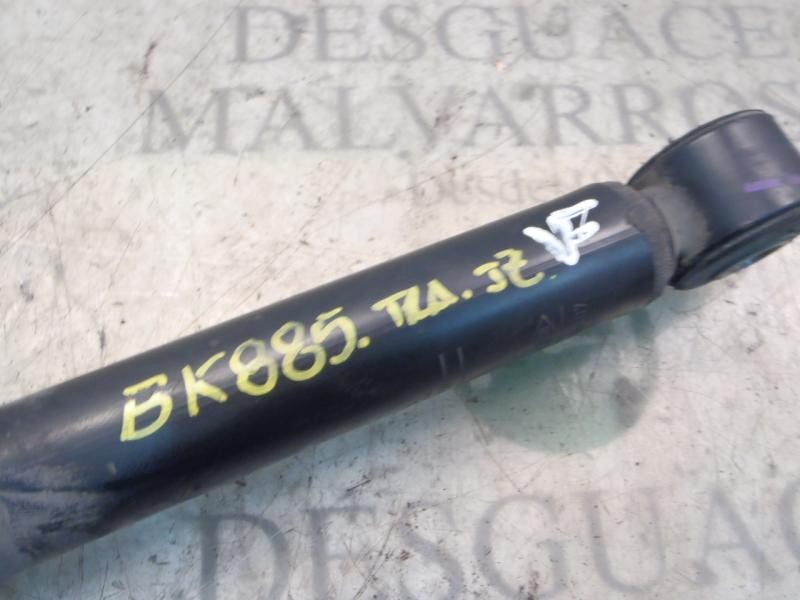 Recambio de amortiguador trasero izquierdo para dacia logan ambiance referencia OEM IAM 8200742812  