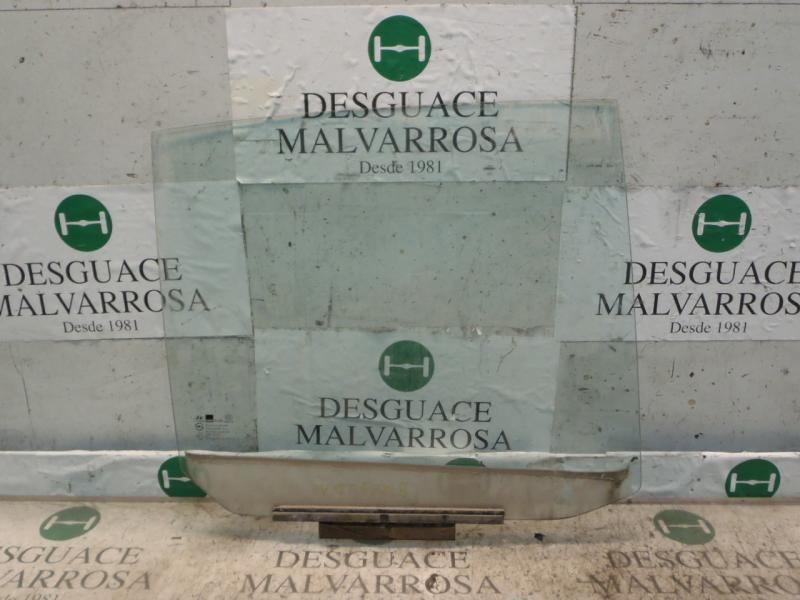 Recambio de cristal puerta trasero derecho para hyundai getz (tb) 1.1 básico referencia OEM IAM 834201C010  